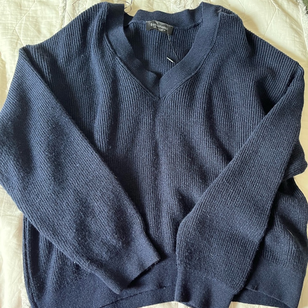 Men's Navy Blue V-Neck Sweater